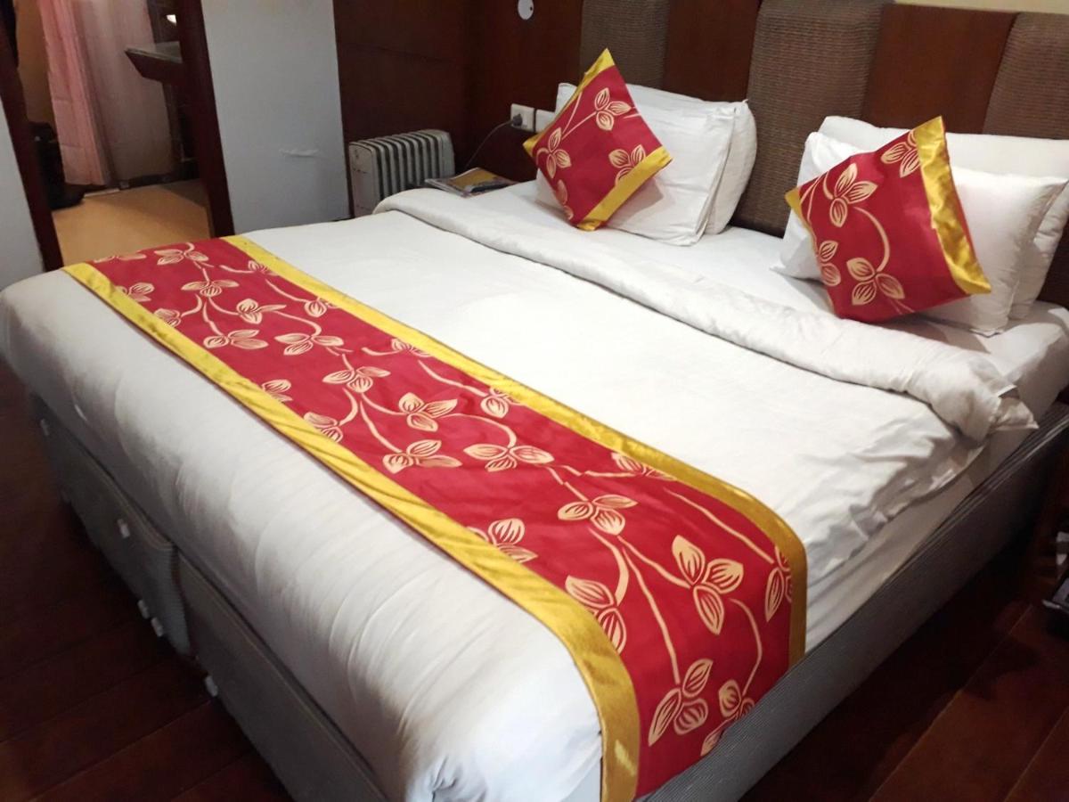 Airport hotel Golden Bliss New Delhi Buitenkant foto