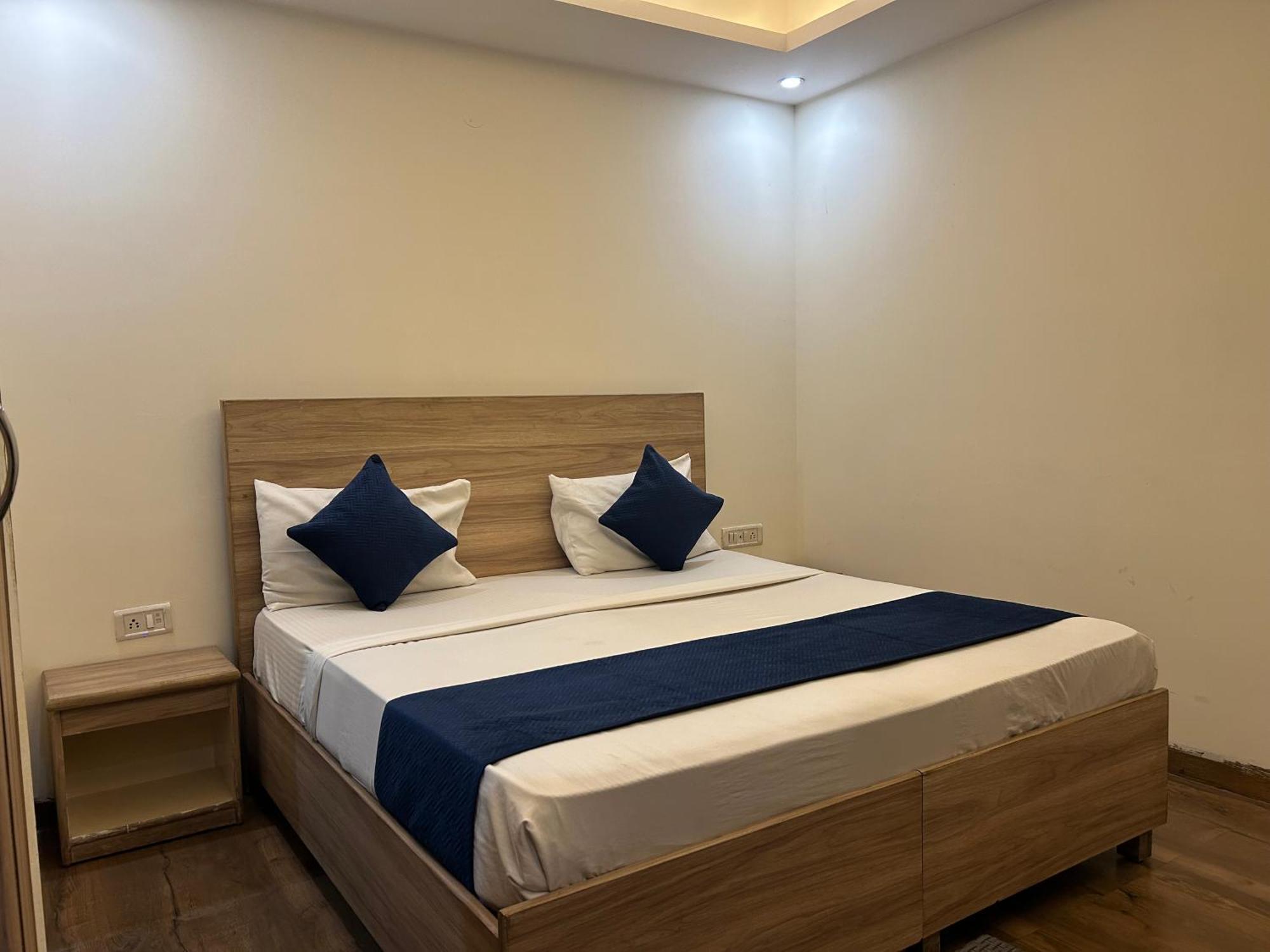 Airport hotel Golden Bliss New Delhi Buitenkant foto